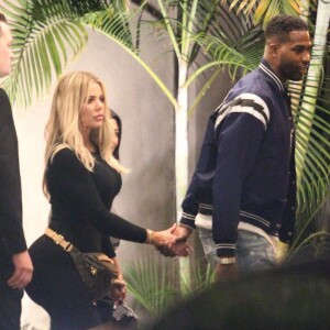 Khloe Kardashian, son compagnon Tristan Thompson et sa soeur Kourtney Kardashsian sont allés à l'inauguration de la collection de maquillage de Kylie Jenner et Jordyn Woods à Studio City.