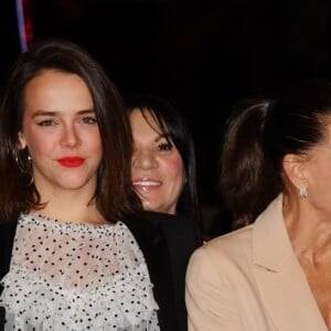 La princesse Stéphanie de Monaco, entourée de ses filles Pauline Ducruet et Camille Gottlieb durant la 3ème soirée du 43ème Festival International du Cirque de Monte Carlo sous le chapiteau de Fontvieille à Monaco le 19 janvier 2019. © Bruno Bebert / pool / Bestimage