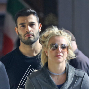 Exclusif - Britney Spears et son compagnon Sam Asghari se font plaisir au In-N-Out Burger à Los Angeles, Californie, Etats-Unis, le 6 janver 2019.