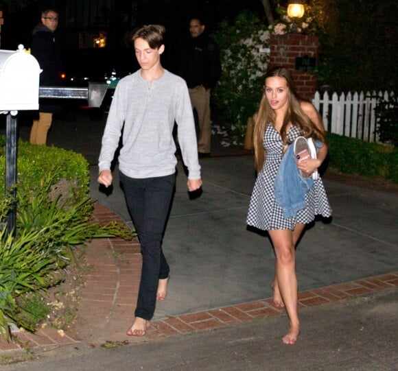 Exclusif - Ryder Robinson (fils aîné de Kate Hudson) et une amie à la soirée d'anniversaire de Kate Hudson (40 ans) à son domicile. Los Angeles, le 19 avril 2019.