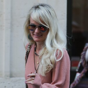 Laeticia Hallyday, Sébastien Farran, Isabelle Camus ont déjeuné ensemble au restaurant Joia de Hélène Darroze à Paris. Le 8 octobre 2018.