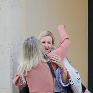 Laeticia Hallyday, Sébastien Farran, Isabelle Camus ont déjeuné ensemble au restaurant Joia de Hélène Darroze à Paris. Le 8 octobre 2018.