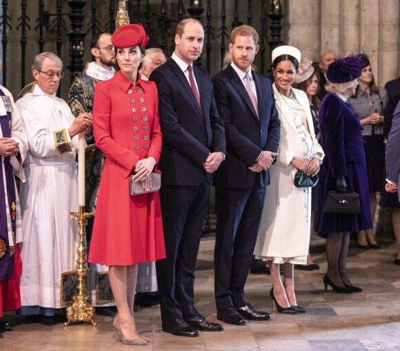 Catherine Kate Middleton, duchesse de Cambridge, le prince William, duc de Cambridge, le prince Harry, duc de Sussex, Meghan Markle, enceinte, duchesse de Sussex, le prince Charles, prince de Galles lors de la messe en l'honneur de la journée du Commonwealth à l'abbaye de Westminster à Londres le 11 mars 2019.  11th March 2019 London UK Britain's Queen Elizabeth is joined by Prince Charles, Camilla, Duchess of Cornwall, Prince William and Catherine, Duchess of Cambridge, Prince Harry and Meghan, Duchess of Sussex and Prince Andrew at the Commonwealth Service at Westminster Abbey in London, Monday, March 11, 2019. Commonwealth Day has a special significance this year, as 2019 marks the 70th anniversary of the modern Commonwealth - a global network of 53 countries and almost 2.4 billion people, a third of the world's population, of whom 60 percent are under 30 years old. Also acting is British Prime Minister Theresa May.11/03/2019 - 