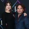 Alaina Meyer, Johnny Galecki - Les célébrités posent lors du photocall de la soirée "People's Choice Awards" à Santa Monica le 11 novembre 2018.
