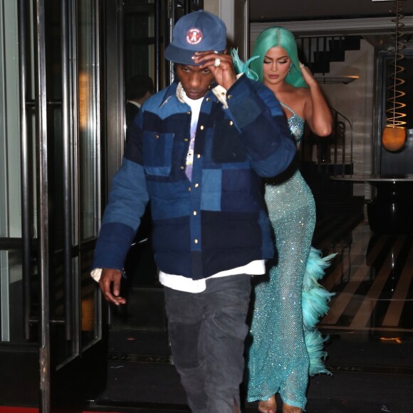 Kylie Jenner et son compagnon Travis Scott quittent l'hôtel The Mark à New York, le 6 mai 2019.