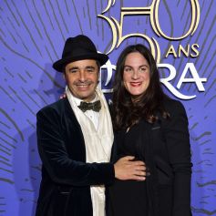Ariel Wizman et sa compagne Osnath Assayag (enceinte) lors du photocall du gala du 350ème anniversaire de l'Opéra Garnier à Paris, France, le 8 mai 2019. © Pierre Perusseau/Bestimage