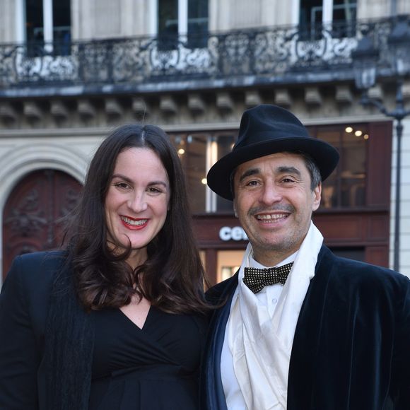Ariel Wizman et sa compagne Osnath Assayag (enceinte) arrivent au gala du 350ème anniversaire de l'Opéra Garnier à Paris, France, le 8 mai 2019. © Giancarlo Gorassini/Bestimage