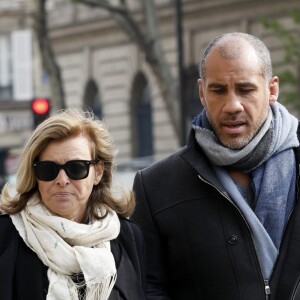 Exclusif - Valérie Trierweiler et son compagnon Romain Magellan - Arrivée des people à l'hommage à Julien Lauprêtre à l'Hôtel de ville de Paris le 2 mai 2019. © CVS/Bestimage