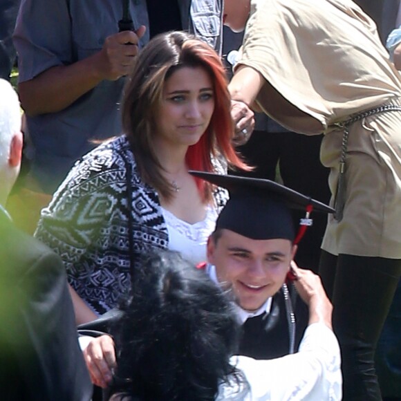 Paris Jackson et Prince Jackson - Exclusif - Prince Jackson obtient le diplôme de son école "Buckley High School" à Sherman Oaks, le 30 mai 2015