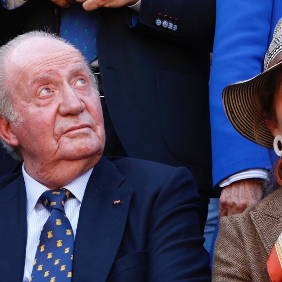 Le roi Juan Carlos Ier et l'infante Elena d'Espagne lors d'une corrida à Valladolid, le 12 mai 2019.
