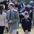 Le prince Edward, comte de Wessex, et son fils James Mountbatten-Windsor (vicomte Severn) lors du Champagne Laurent-Perrier Meet of the British Driving Society au Royal Windsor Horse Show à Windsor, le 11 mai 2019.