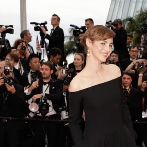 Louise Bourgoin - Montée des marches du film "The Dead Don't Die" lors de la cérémonie d'ouverture du 72e Festival International du Film de Cannes. Le 14 mai 2019 © Borde / Bestimage