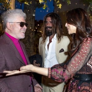 Pedro Almodovar, Monica Bellucci et son compagnon Nicolas Lefebvre - People à la soirée "Dior Vogue" chez "Fred l'écailler" lors du 72ème Festival International du Film de Cannes. Le 15 mai 2019 © Olivier Borde / Bestimage