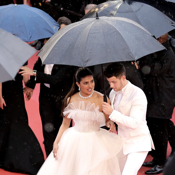 Nick Jonas et sa femme Priyanka Chopra - Montée des marches du film "Les plus belles années d'une vie" lors du 72ème Festival International du Film de Cannes. Le 18 mai 2019 © Jacovides-Moreau / Bestimage