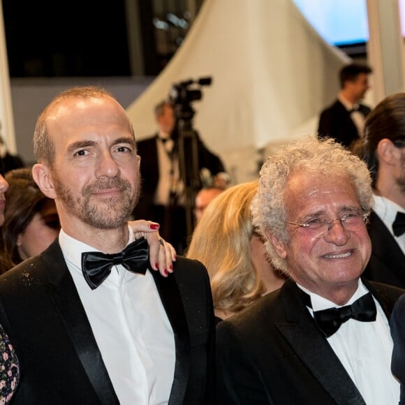 Marie Bastide et son compagnon Calogero, Laurent Dassault - Descente des marches du film "Les plus belles années d'une vie" lors du 72ème Festival International du Film de Cannes. Le 18 mai 2019 © Jacovides-Moreau / Bestimage