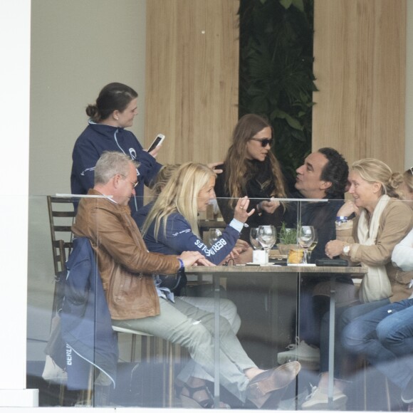 Olivier Sarkozy et sa femme Mary-Kate Olsen assistent au Global Champions Tour CSI2 Madrid 2019, Madrid, le 17 mai 2019.