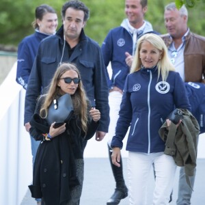 Olivier Sarkozy et sa femme Mary-Kate Olsen assistent au Global Champions Tour CSI2 Madrid 2019, Madrid, le 17 mai 2019.