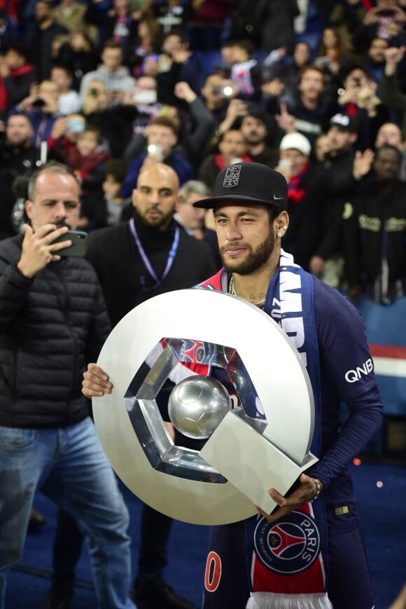 Neymar JR. - Le PSG célèbre son titre de Champion de France 2019 au Parc ders Princes à Paris, le 18 mai 2019.