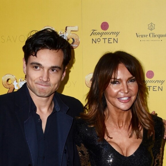 Lizzie Cundy à la comédie musicale 9 à 5 : The Musical au théâtre Savoy à Londres le 17 février 2019.