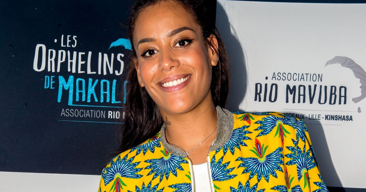 Exclusif Amel Bent Au Photocall De La 8ème édition Du Concert Caritatif Une Nuit à Makala 