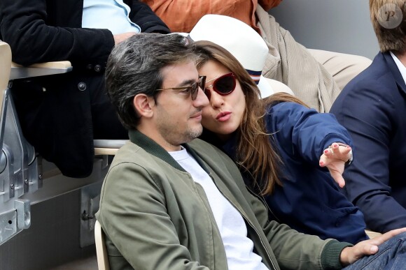 Mylène Jampanoï et son compagnon Dimitri Stephanides dans les tribunes de Roland-Garros à Paris, le 29 mai 2019. © Jacovides-Moreau/Bestimage