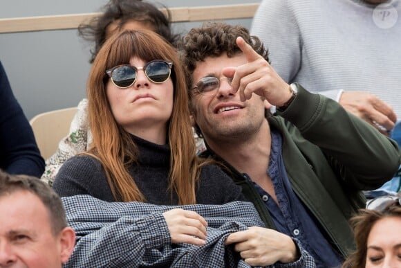 Arthur Dupont et sa compagne dans les tribunes de Roland-Garros à Paris, le 29 mai 2019. © Jacovides-Moreau/Bestimage