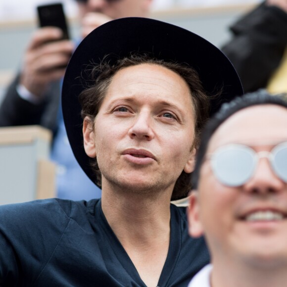 Le chanteur Raphaël (Raphaël Haroche) dans les tribunes de Roland-Garros à Paris, le 29 mai 2019. © Jacovides-Moreau/Bestimage