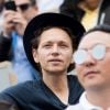 Le chanteur Raphaël (Raphaël Haroche) dans les tribunes de Roland-Garros à Paris, le 29 mai 2019. © Jacovides-Moreau/Bestimage