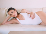Agathe Auproux : Pose sensuelle en maillot et au naturel