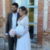 Jesta (Koh-Lanta) sublime en robe de mariée au côté de son époux Benoît samedi 1er juin 2019 lors de la célébration de leur mariage.