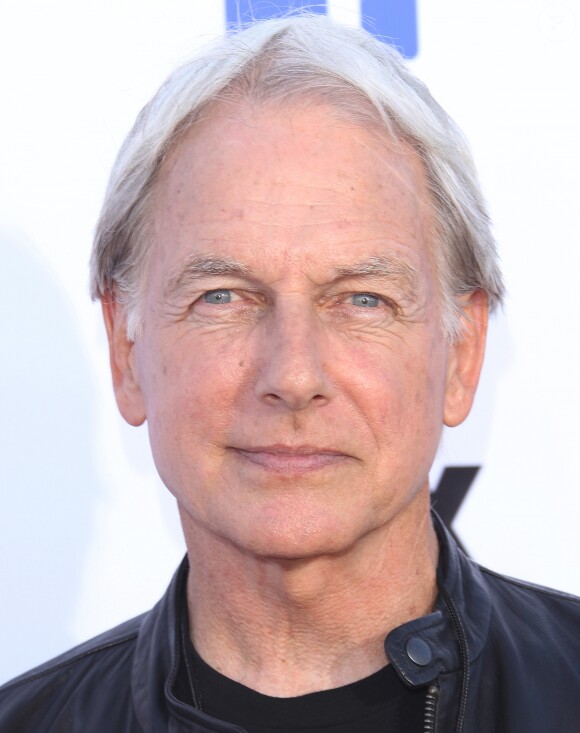 Mark Harmon à la "Sixth biennal Stand Up To Cancer (SU2C) telecast at the Barker Hangar" à Los Angeles.