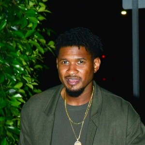 Usher est allé diner avec sa mère J. Patton, le jour de la fête des mères, à Santa Monica. Le 12 mai 2019.
