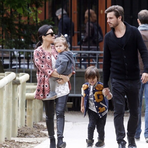 Exclusif - Kourtney Kardashian, son compagnon Scott Disick et leurs enfants Mason and Penelope Disick ont passé la journée à Paris, le 27 mai 2014.