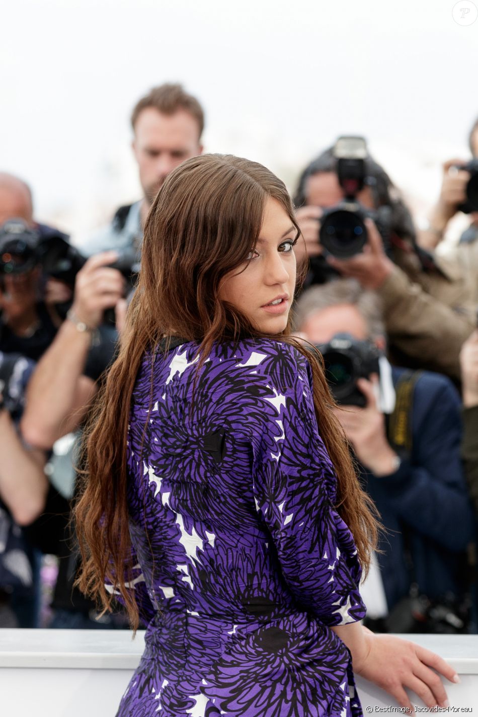 Adèle Exarchopoulos au photocall du film Sibyl lors du 72ème Festival