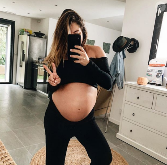 Anaïs Camizuli enceinte, dévoile son beau baby bump sur Instagram - 26 mai 2019