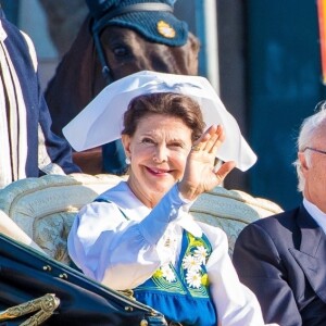 La princesse Madeleine de Suède partageait le landau de la princesse héritière Victoria, du prince Daniel et leurs enfants Estelle et Oscar lors de la Fête nationale suédoise le 6 juin 2019.