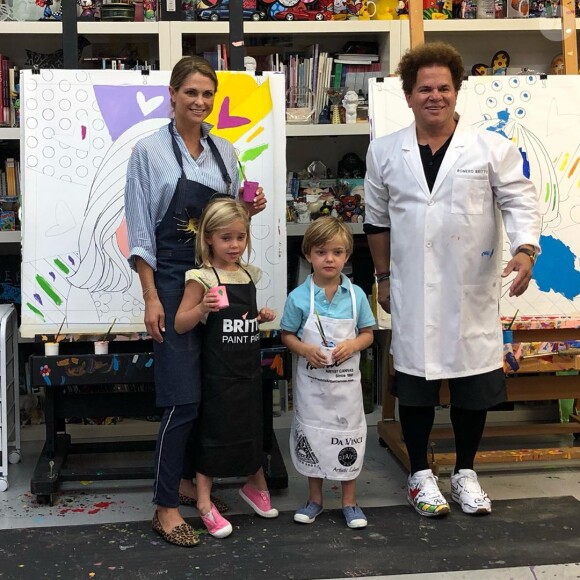 La princesse Madeleine de Suède a fait un atelier peinture avec sa fille la princesse Leonore et son fils le prince Nicolas, sous la houlette de son ami Romero Britto, en mai 2019. Photo Instagram.