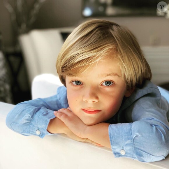 Portrait du prince Nicolas de Suède dévoilé le 15 juin 2019 pour son 4e anniversaire, réalisé par sa maman la princesse Madeleine. Instagram.