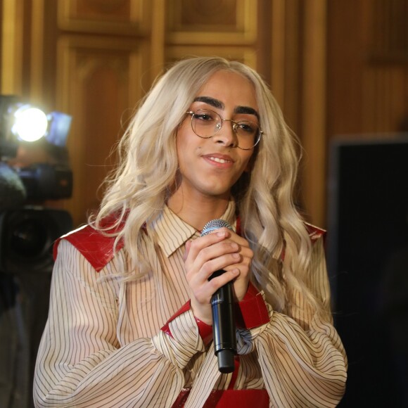 Exclusif - Bilal Hassani dévoile son album en exclusivité à ses fans à l'Hôtel de Ville de Paris, France, le 24 avril 2019. Son premier album "Kingdom" sort le vendredi 26 avril 2019. © Denis Guignebourg/Bestimage