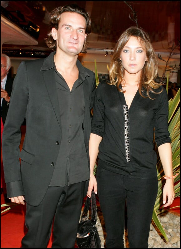 Frédéric Beigbeder et Laura Smet lors d'une soirée Cartier, à Deauville, le 3 septembre 2005.