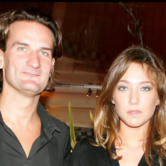 Frédéric Beigbeder et Laura Smet lors d'une soirée Cartier, à Deauville, le 3 septembre 2005.