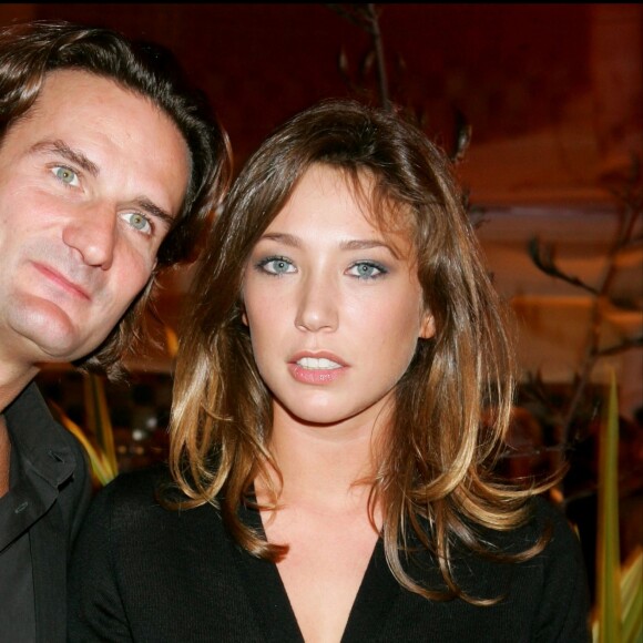 Frédéric Beigbeder et Laura Smet lors d'une soirée Cartier, à Deauville, le 3 septembre 2005.