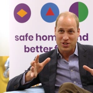 Le prince William, duc de Cambridge, a rencontré les membres de l'association "Albert Kennedy Trust" à Londres, pour discuter du problème des jeunes LGBTQ sans-abri. Le 26 juin 2019