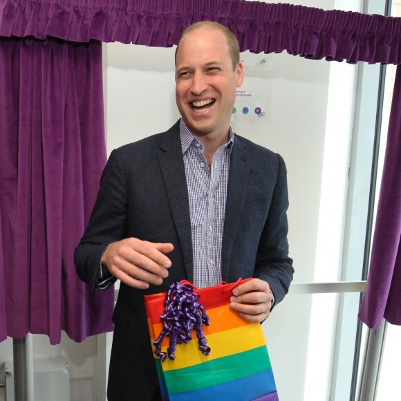 Le prince William, duc de Cambridge, a rencontré les membres de l'association "Albert Kennedy Trust" à Londres, pour discuter du problème des jeunes LGBTQ sans-abri. Le 26 juin 2019