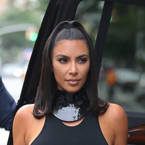 Kim Kardashian dans les rues de New York, le 25 juin 2019. Le petit groupe est allé déguster une glace. Ils célèbrent l'anniversaire de L. Anthony qui fête ses 36 ans.