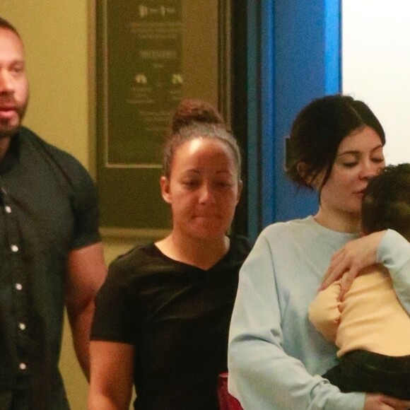 Exclusif - Kylie Jenner est allée faire du shopping avec sa fille Stormi chez Barneys New York à Beverly Hills, Los Angeles, le 15 mai 2019