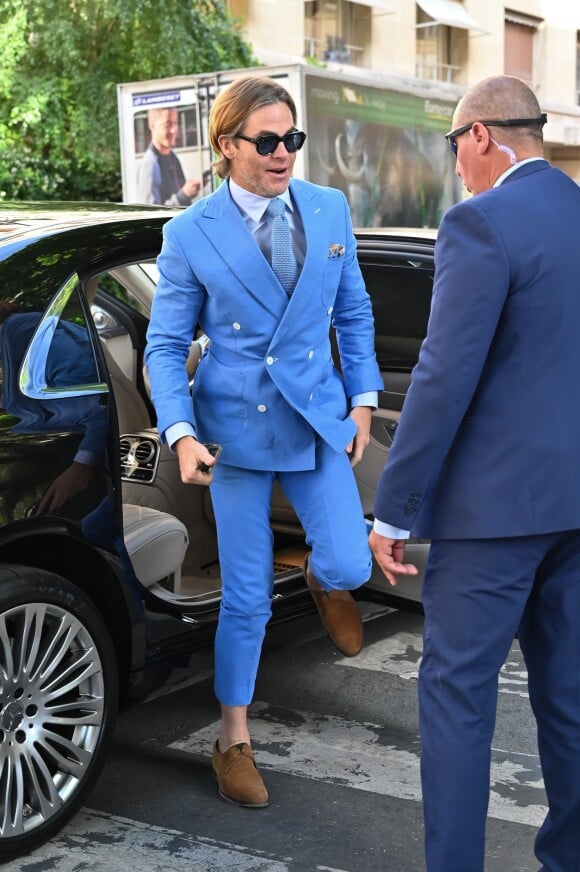 Chris Pine - Les célébrités arrivent à la réception du mariage de Zoe Kravitz et Karl Glusman dans la maison de Lenny Kravitz à Paris, France, le 29 juin 2019.