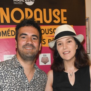 Exclusif - Alex Goude et Sarah Netter - Photocall du spectacle "Ménopause" au Théâtre de la Madeleine à Paris. Le 29 juin 2019 © Coadic Guirec / Bestimage