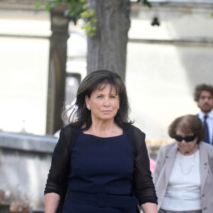 Exclusif - Anne Sinclair - Obsèques de Simone Veil au cimetière du Montparnasse à Paris, le 5 juillet 2017.