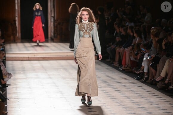 Défilé de mode Haute-Couture automne-hiver 2019/2020 "Julien Fournié" à Paris. Le 2 juillet 2019